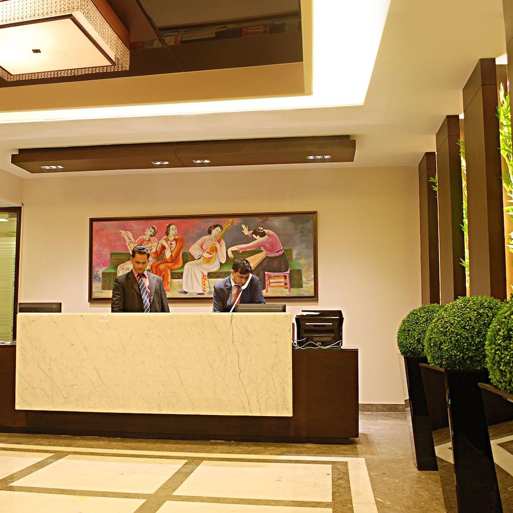 Hotel Africa Avenue Gk - 1 à New Delhi Extérieur photo
