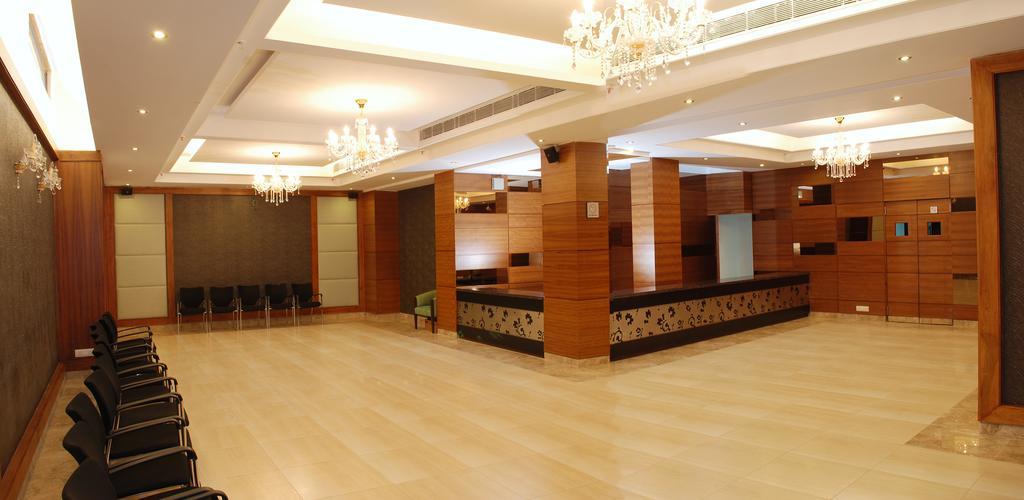 Hotel Africa Avenue Gk - 1 à New Delhi Extérieur photo