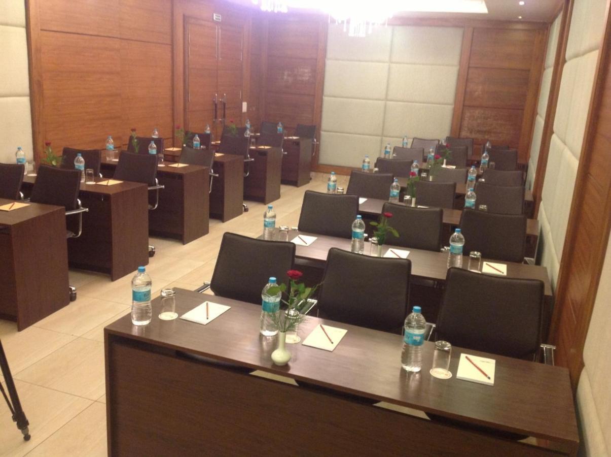 Hotel Africa Avenue Gk - 1 à New Delhi Extérieur photo